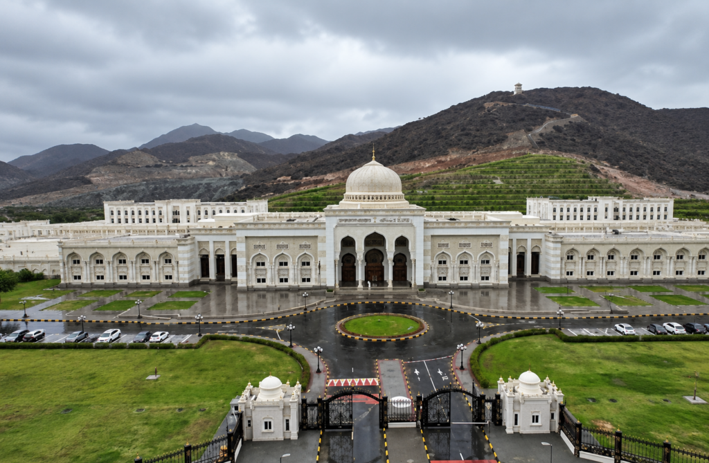 Khorfakkan University